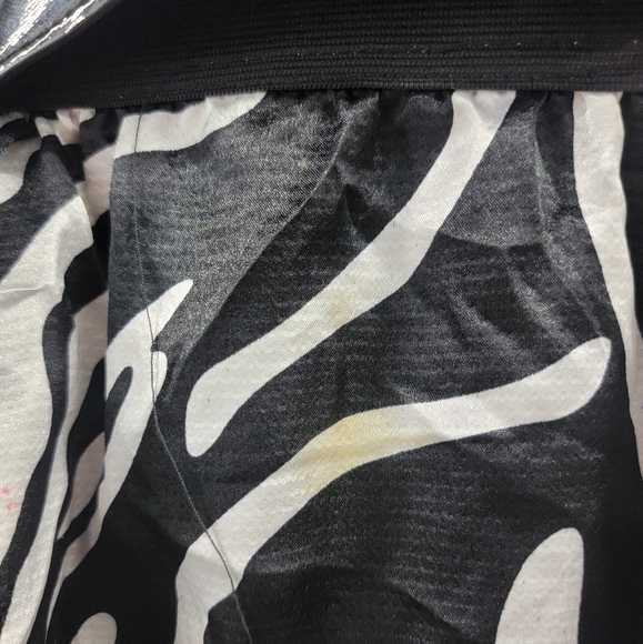 Zebra Belt peplum Skirt - Picture 4 of 5